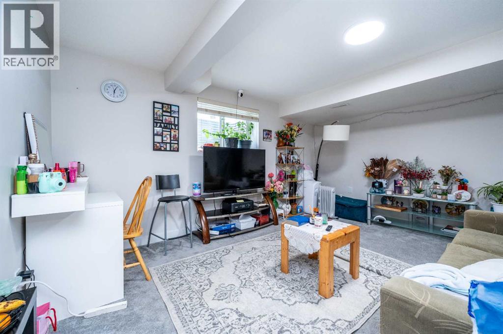 72 Faldale Close NE - 27