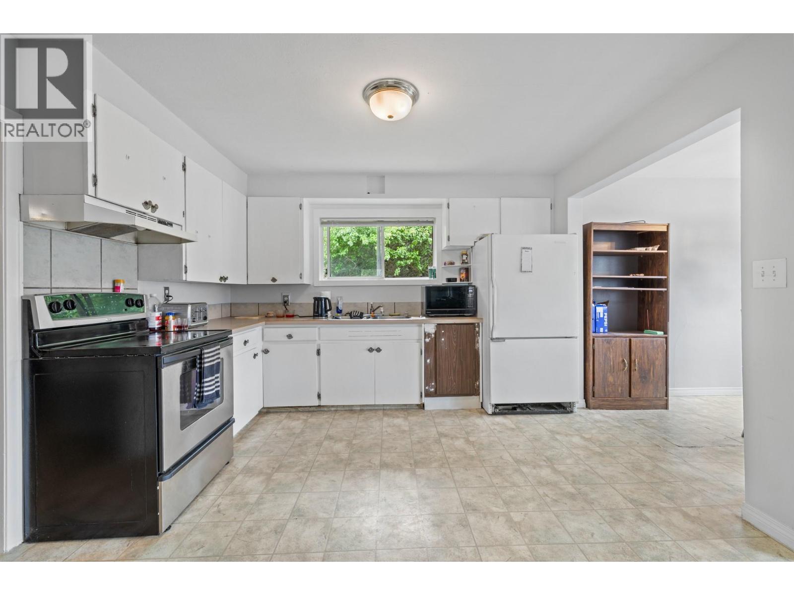  1125 High Road, Kelowna