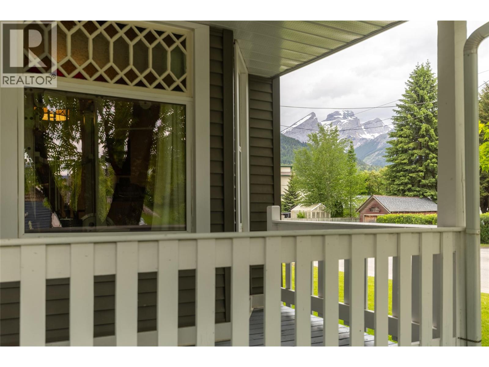 391 6TH Avenue - 5