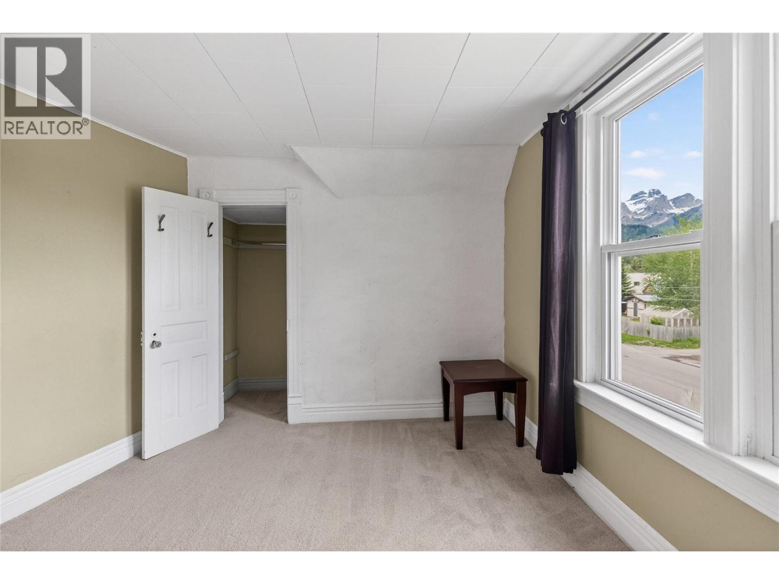 391 6TH Avenue - 51