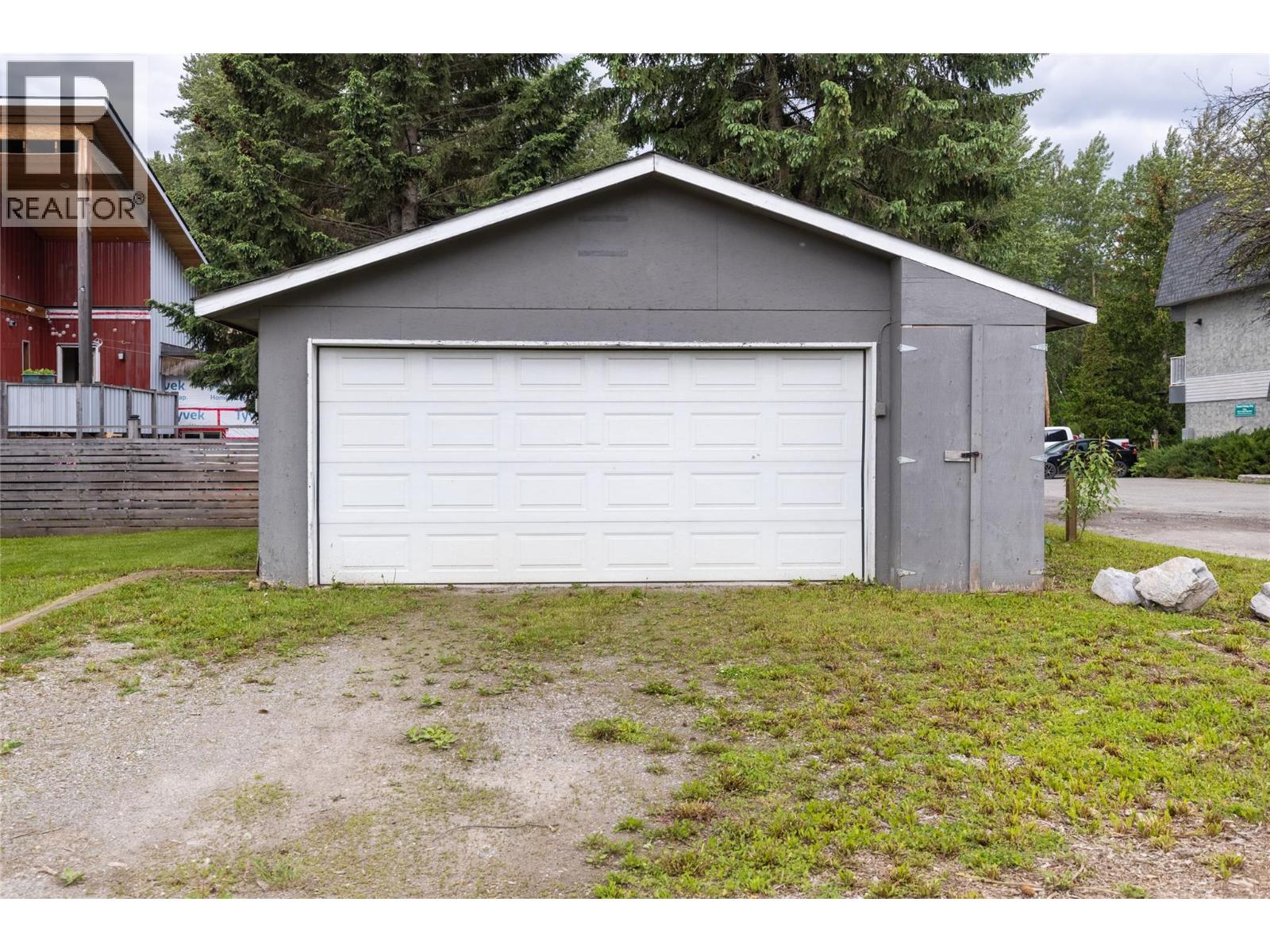 391 6TH Avenue - 66