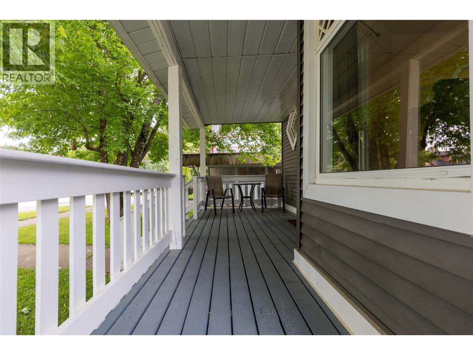 391 6TH Avenue - 8