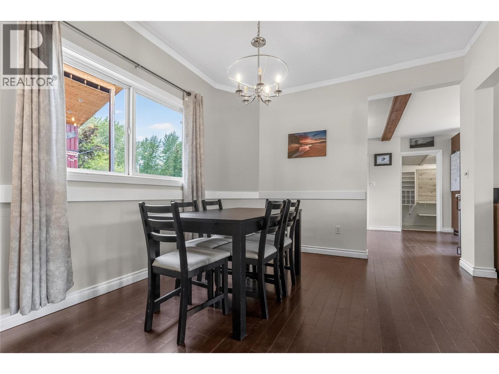 391 6TH Avenue - 19
