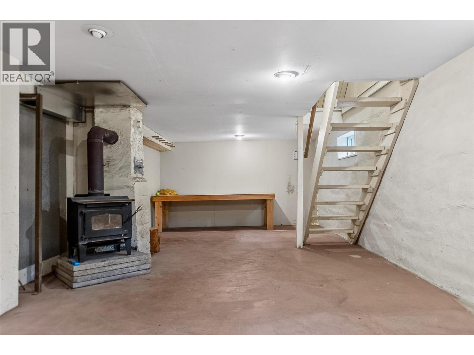 391 6TH Avenue - 58