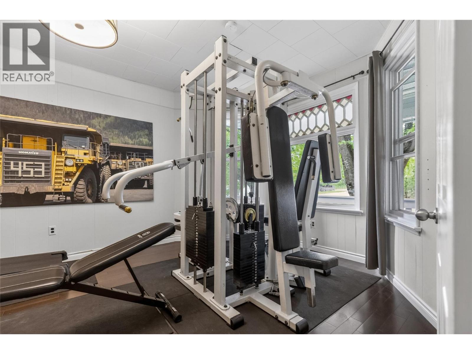 391 6TH Avenue - 36