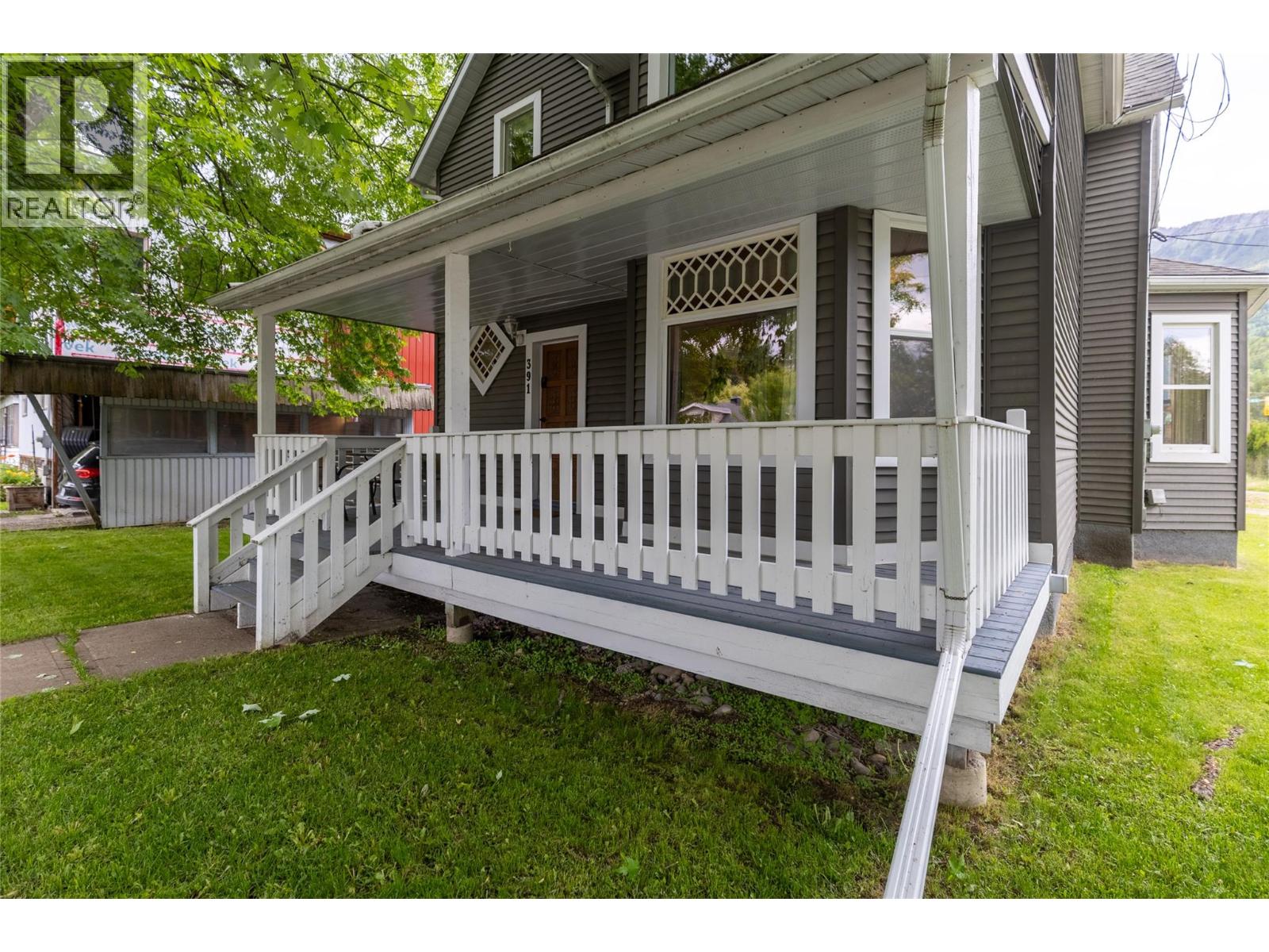 391 6TH Avenue - 7