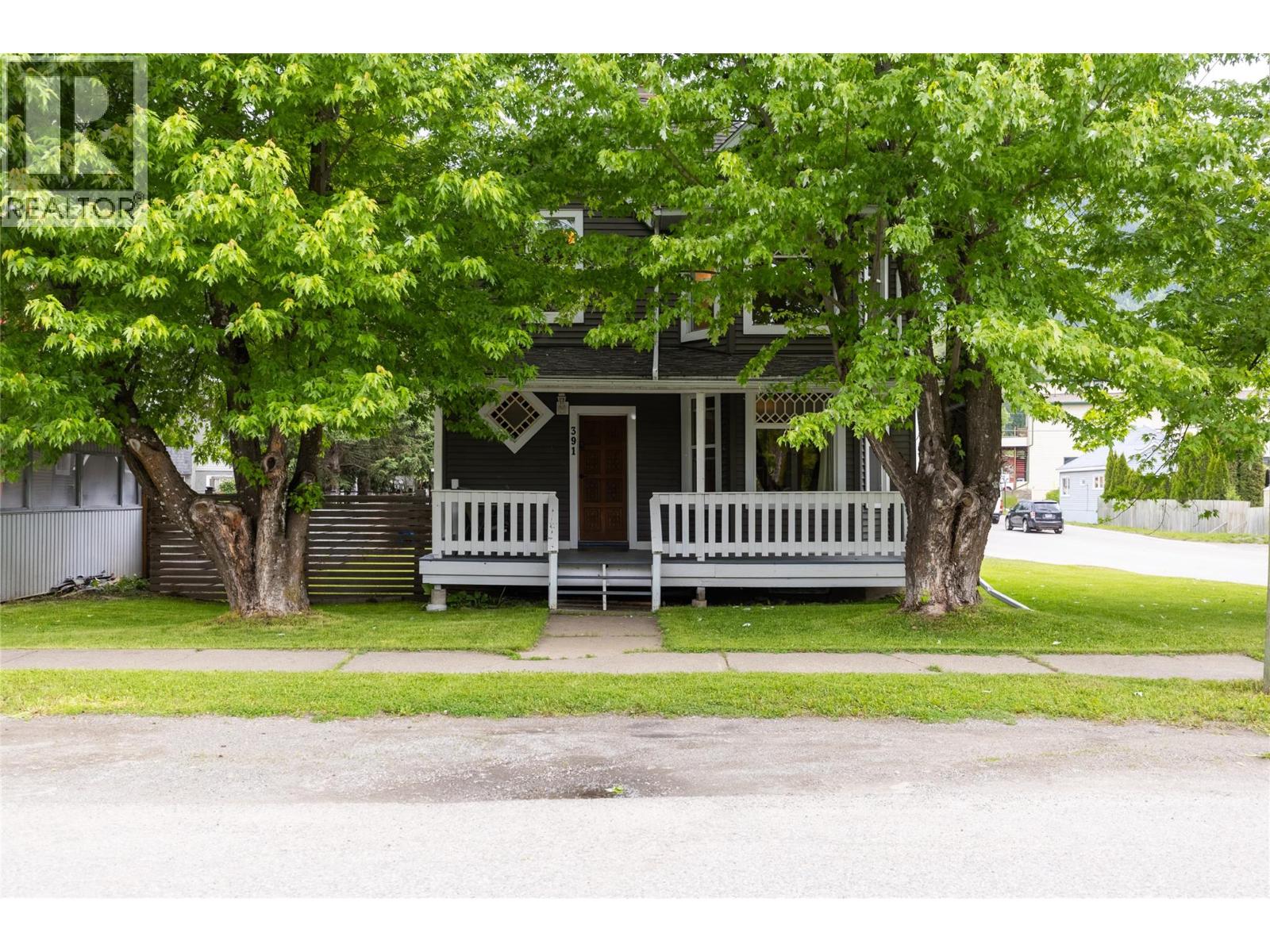391 6TH Avenue - 60