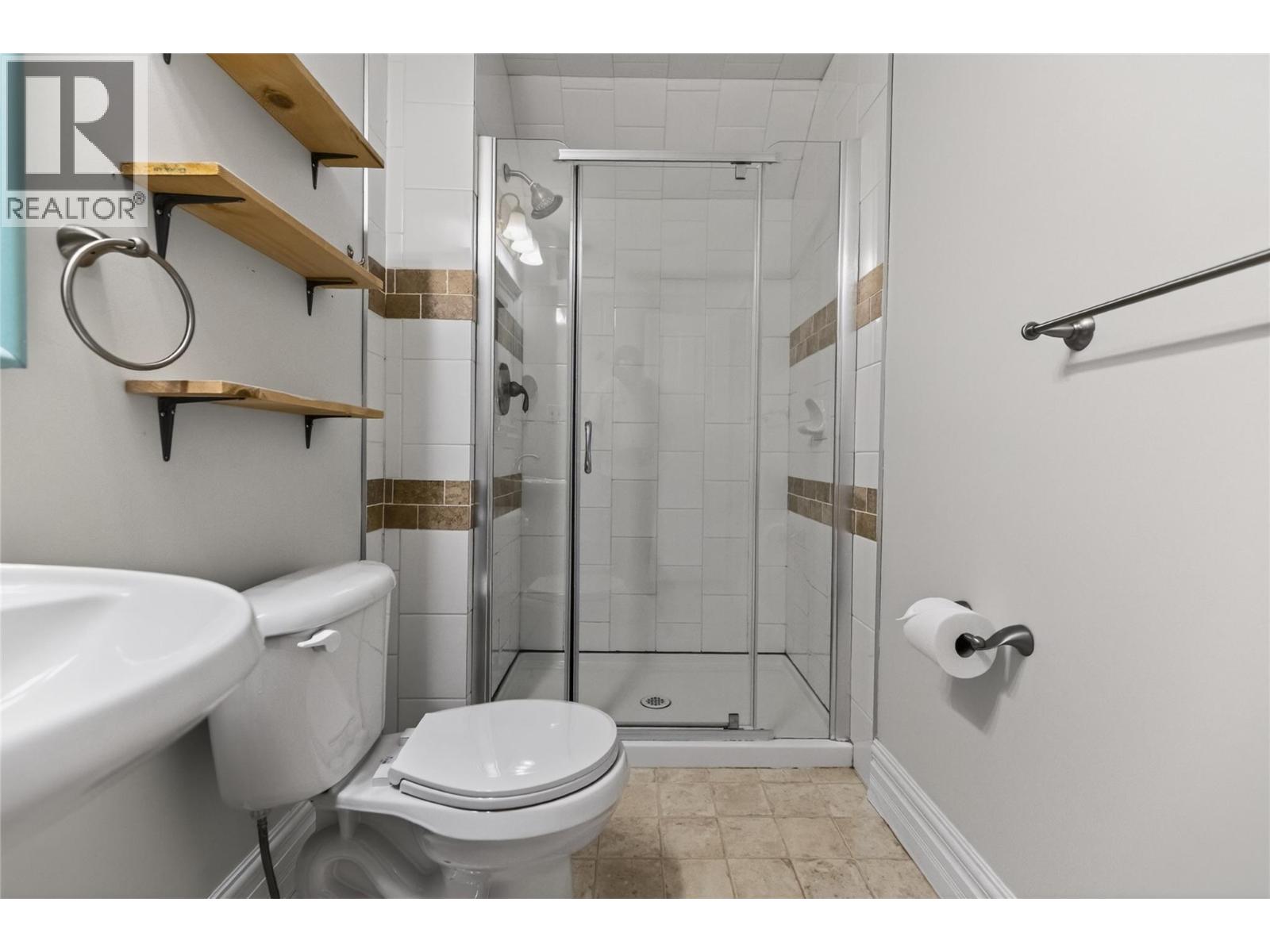 391 6TH Avenue - 46