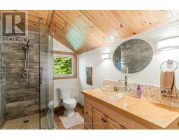 1075 Wampum Road, Dysart Et Al, ON K0M1S0 Photo 20
