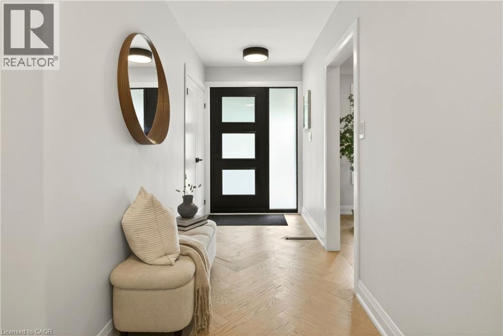 371 ROBINA Road - Image 3