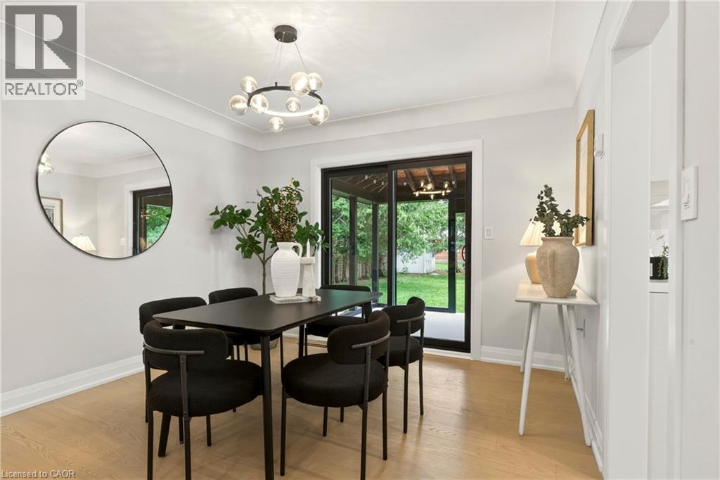 371 ROBINA Road - 11