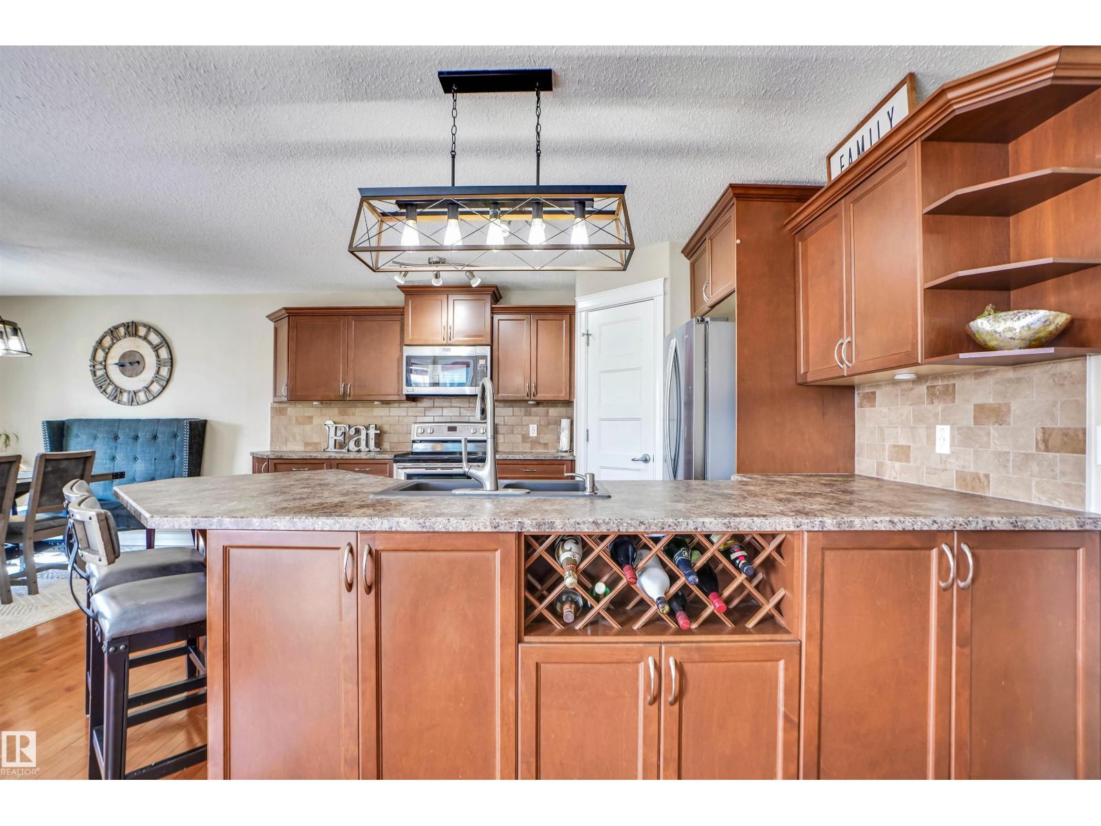 10114 93 Street Morinville ST - 15