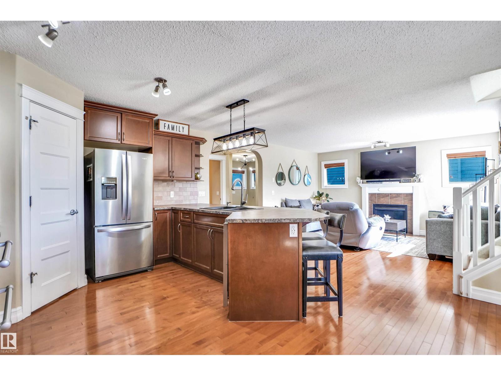 10114 93 Street Morinville ST - 16