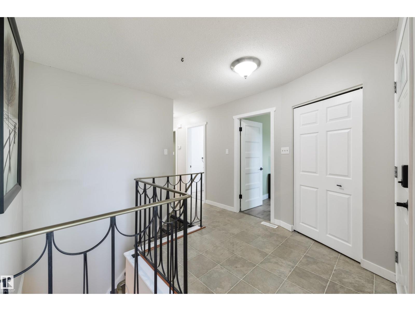 3 BENTON ST - 25