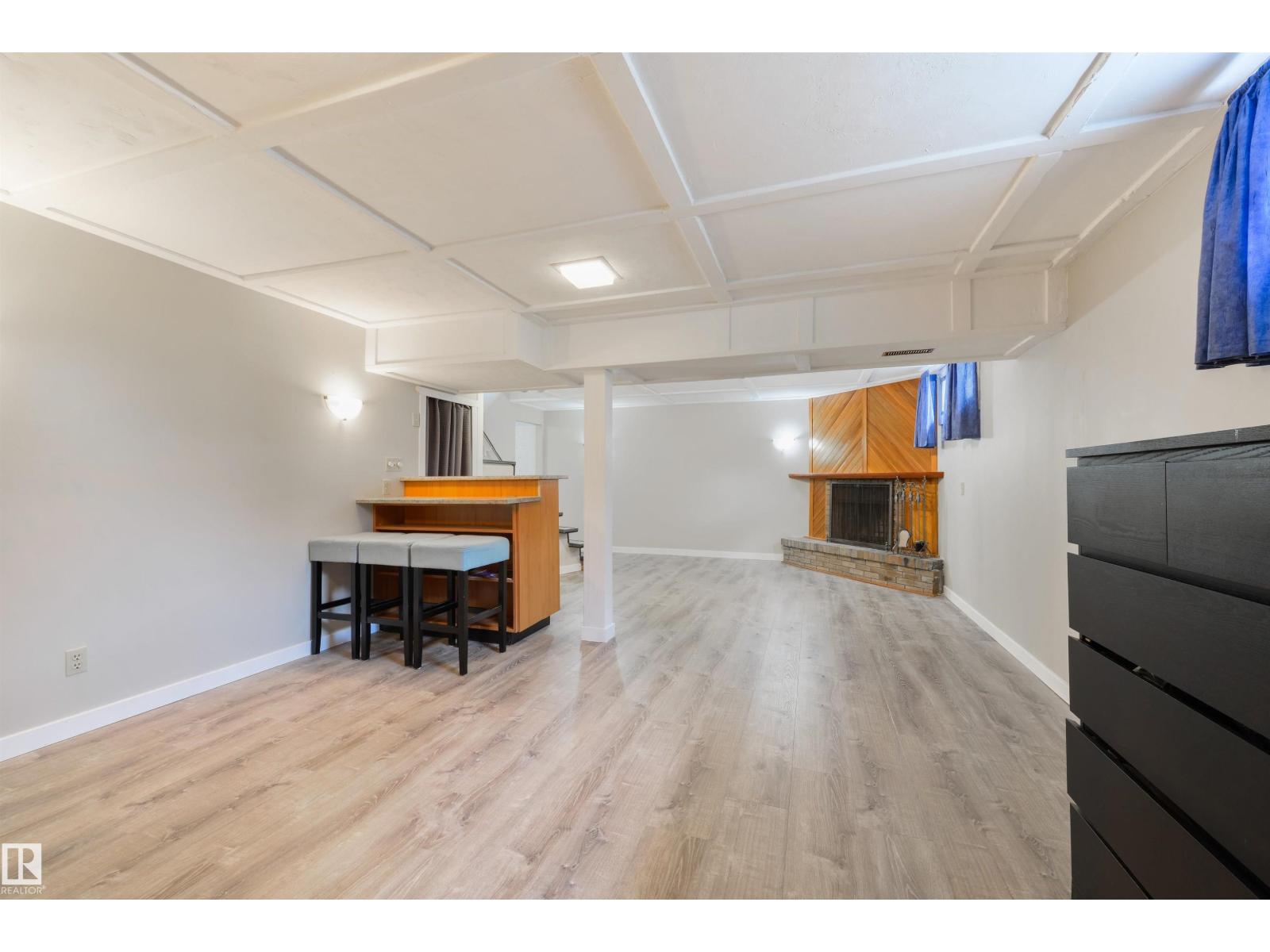 3 BENTON ST - 29