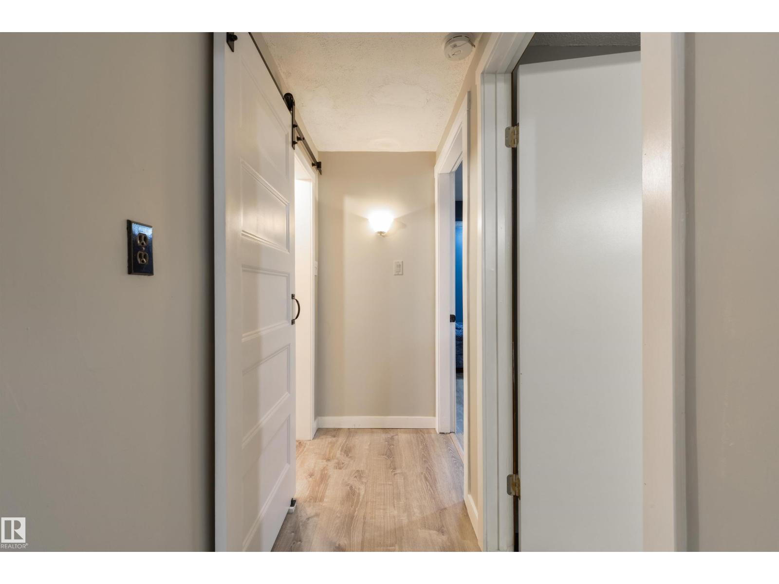 3 BENTON ST - 32
