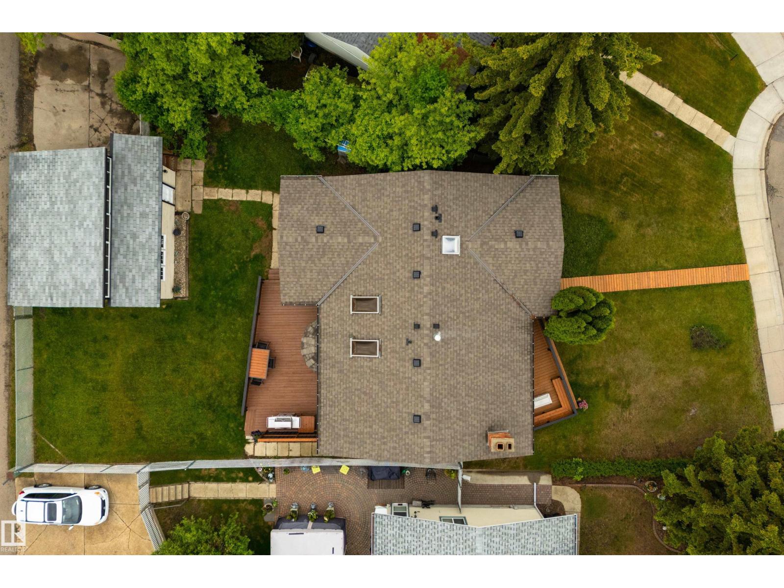 3 BENTON ST - 48