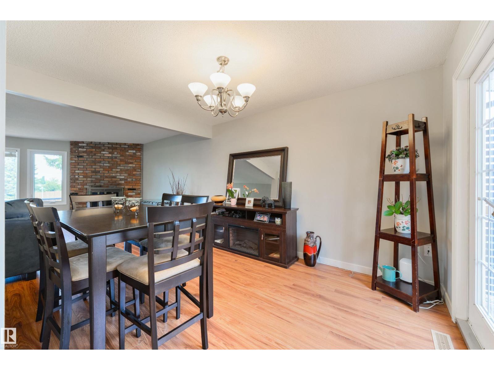 3 BENTON ST - 9