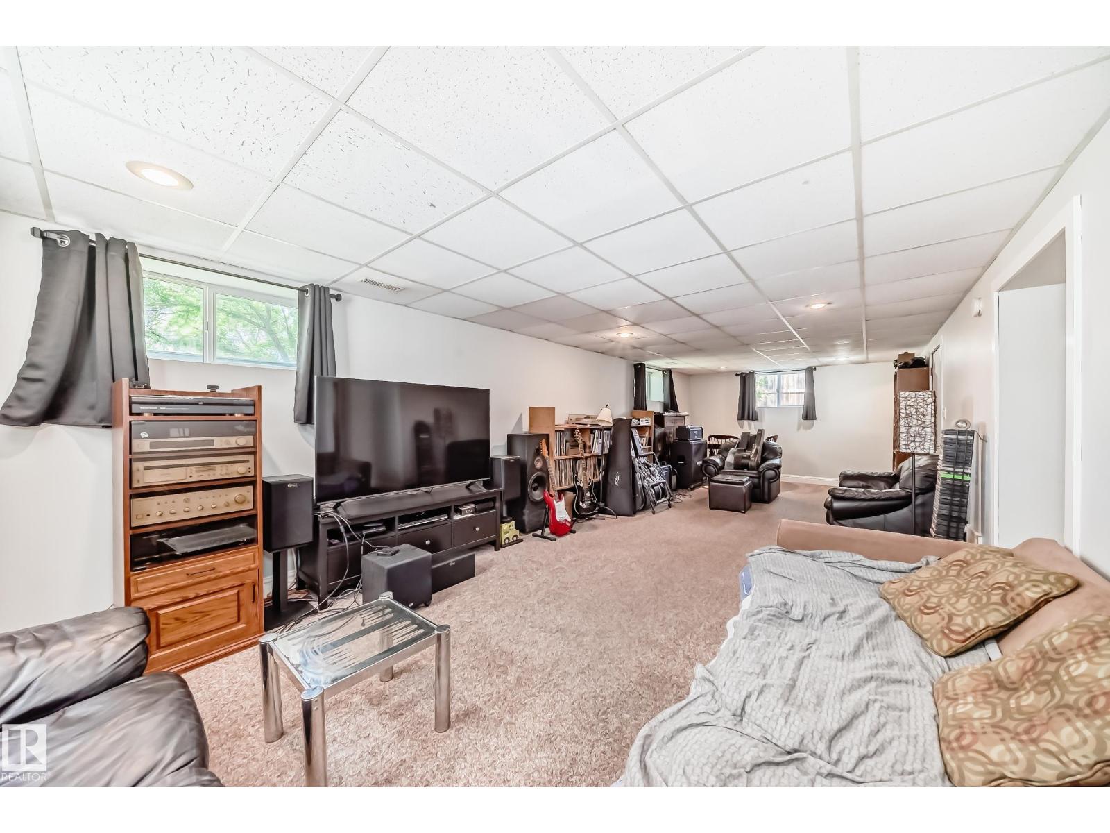 12137 44 ST NW NW — photo 31