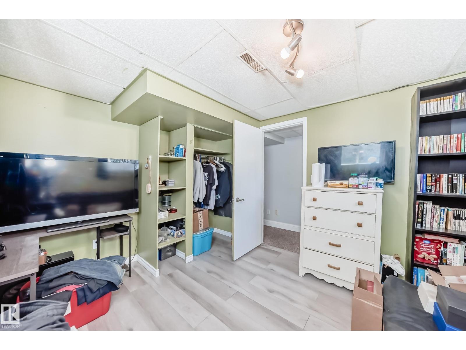12137 44 ST NW NW — photo 35