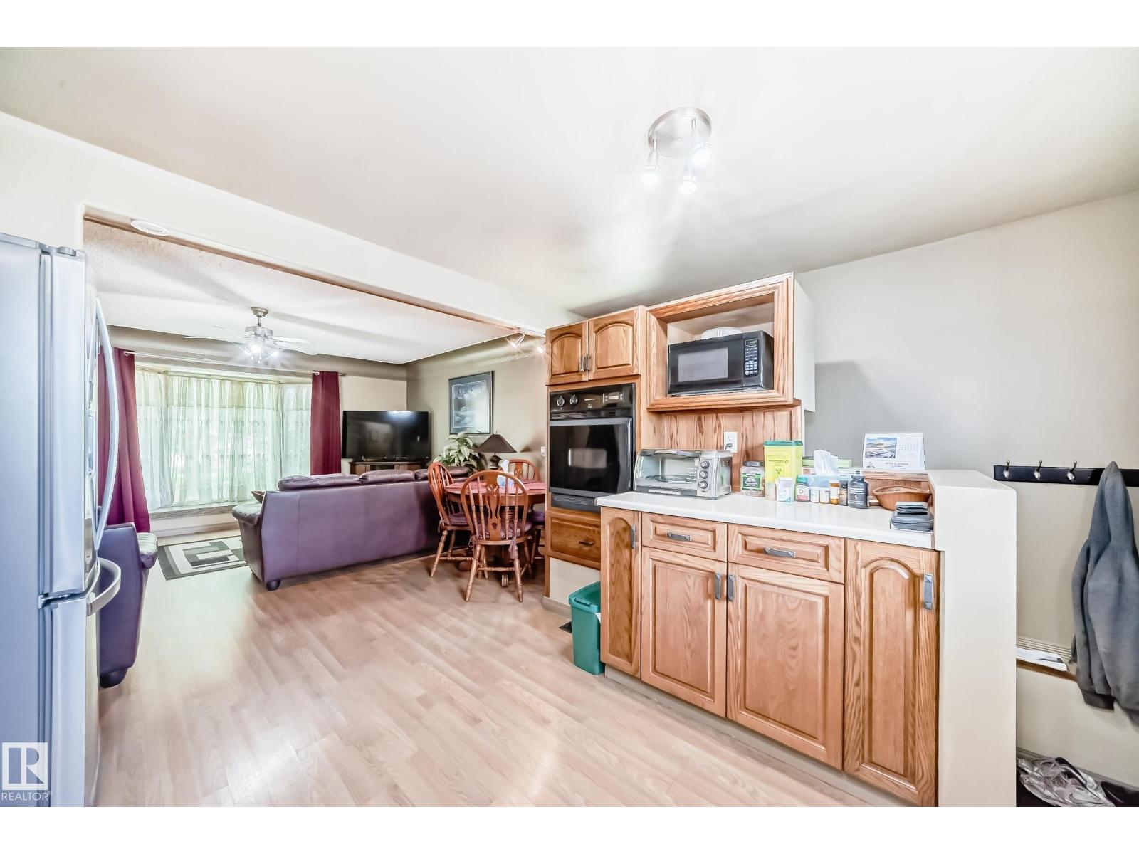 12137 44 ST NW NW - photo 4