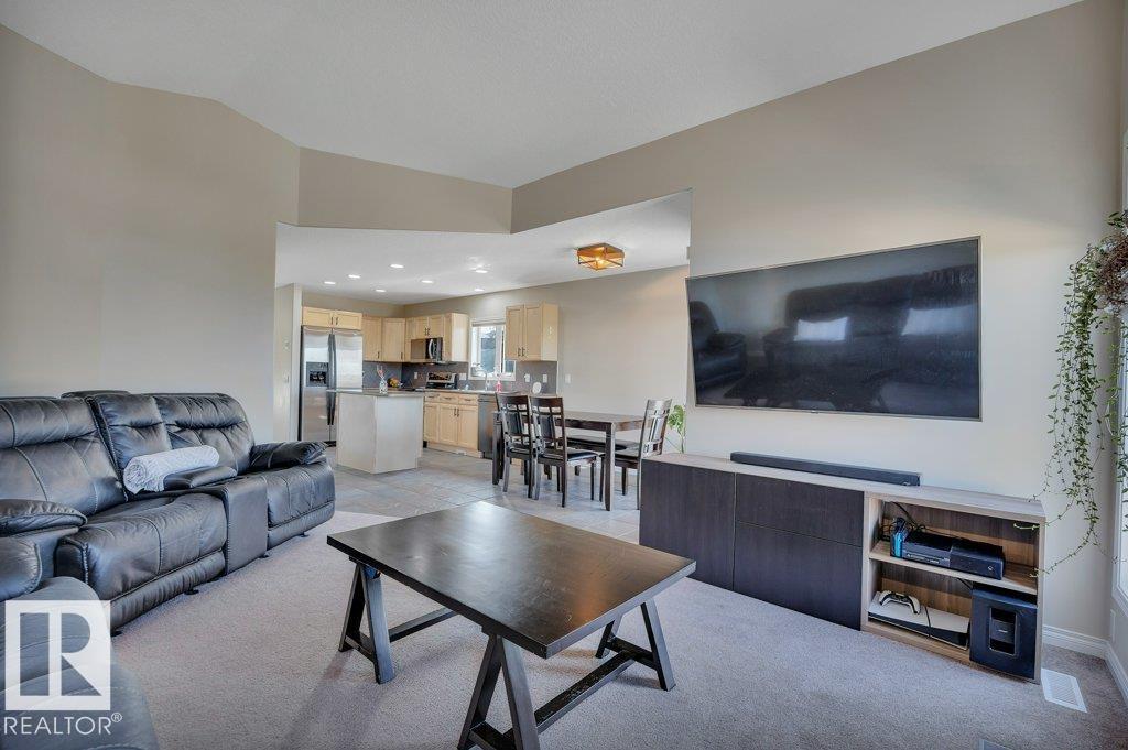 62 NAPLES WY — photo 14