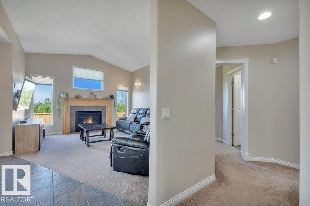 62 NAPLES WY — photo 15