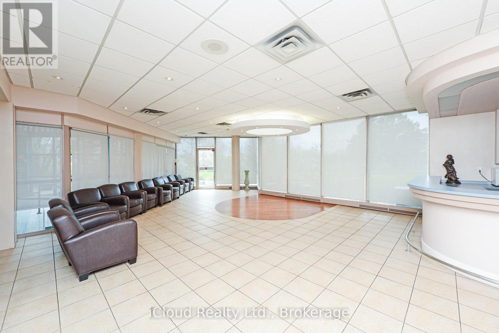 #1510 4460 TUCANA COURT - 36