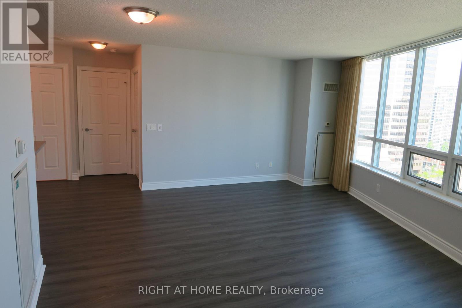 #1505 15 GREENVIEW AVENUE - 15