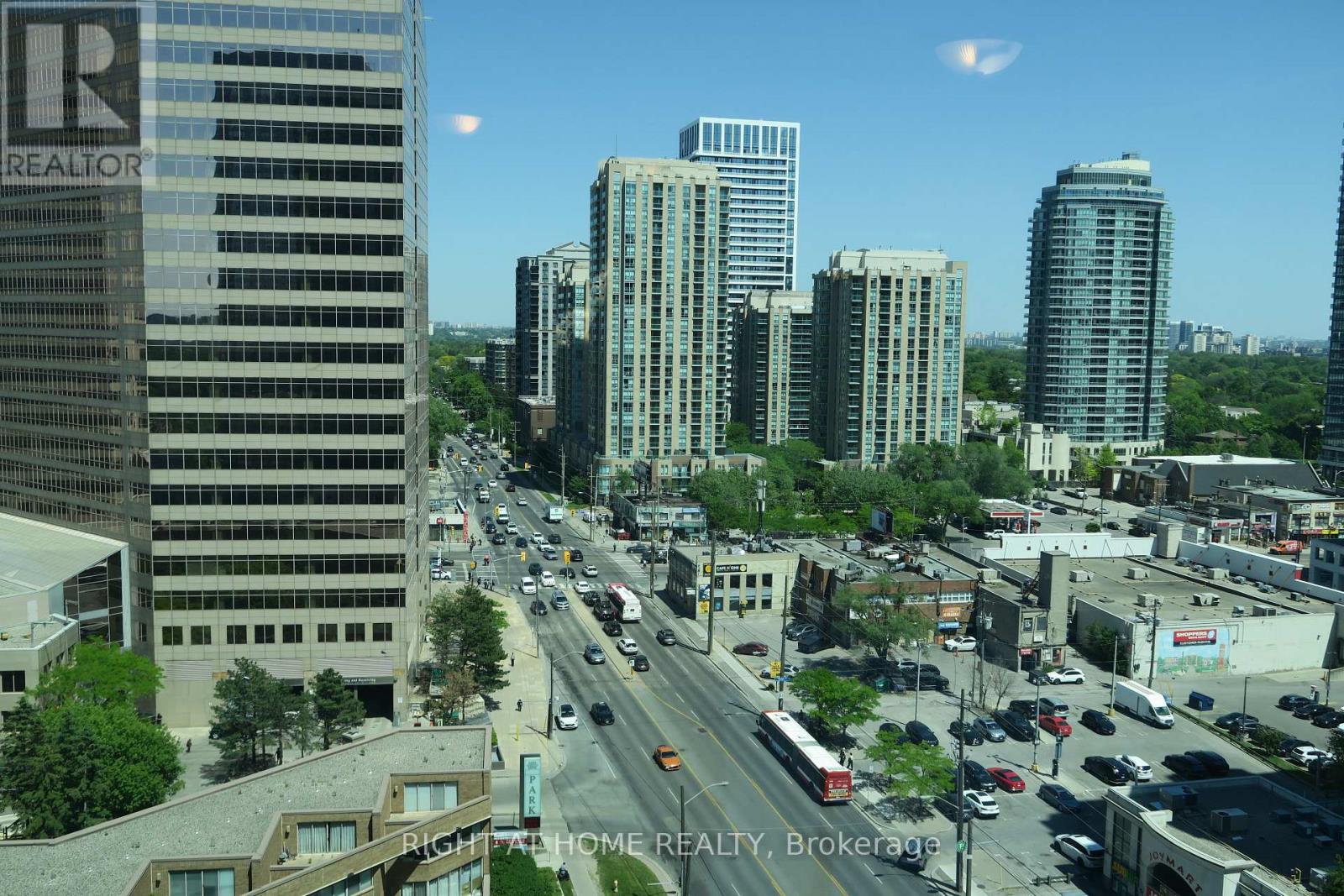 #1505 15 GREENVIEW AVENUE - 17