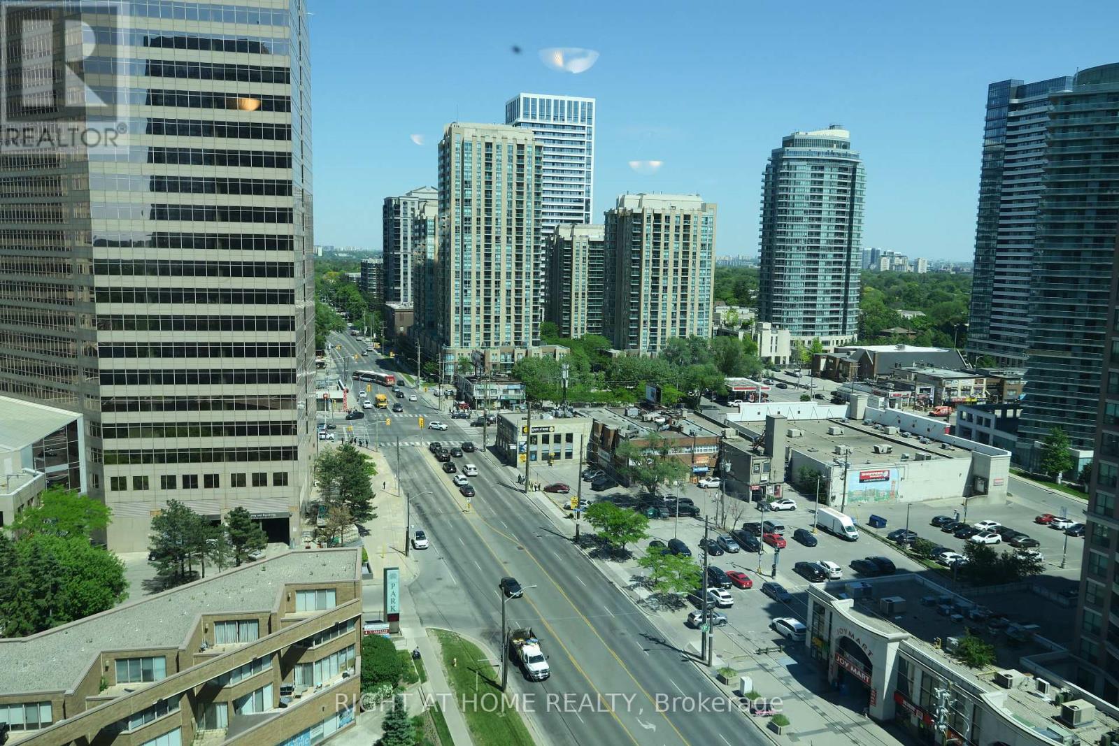 #1505 15 GREENVIEW AVENUE - 18