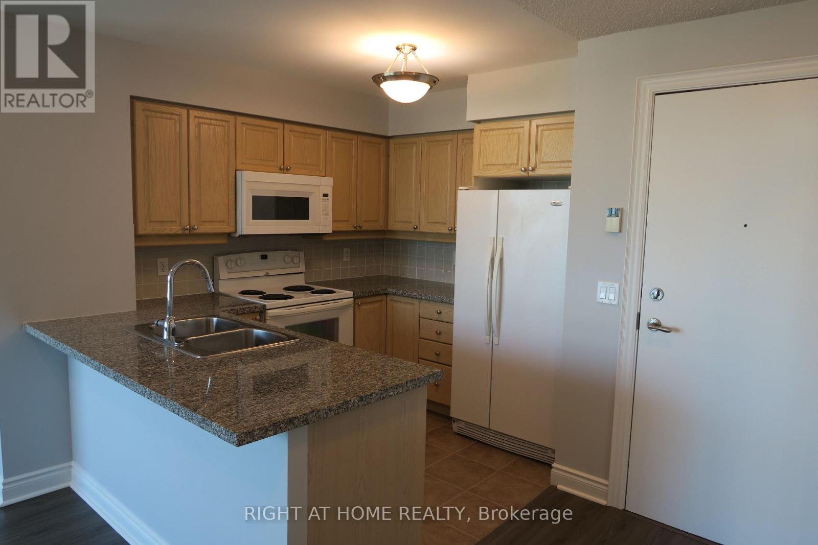 #1505 15 GREENVIEW AVENUE - 19