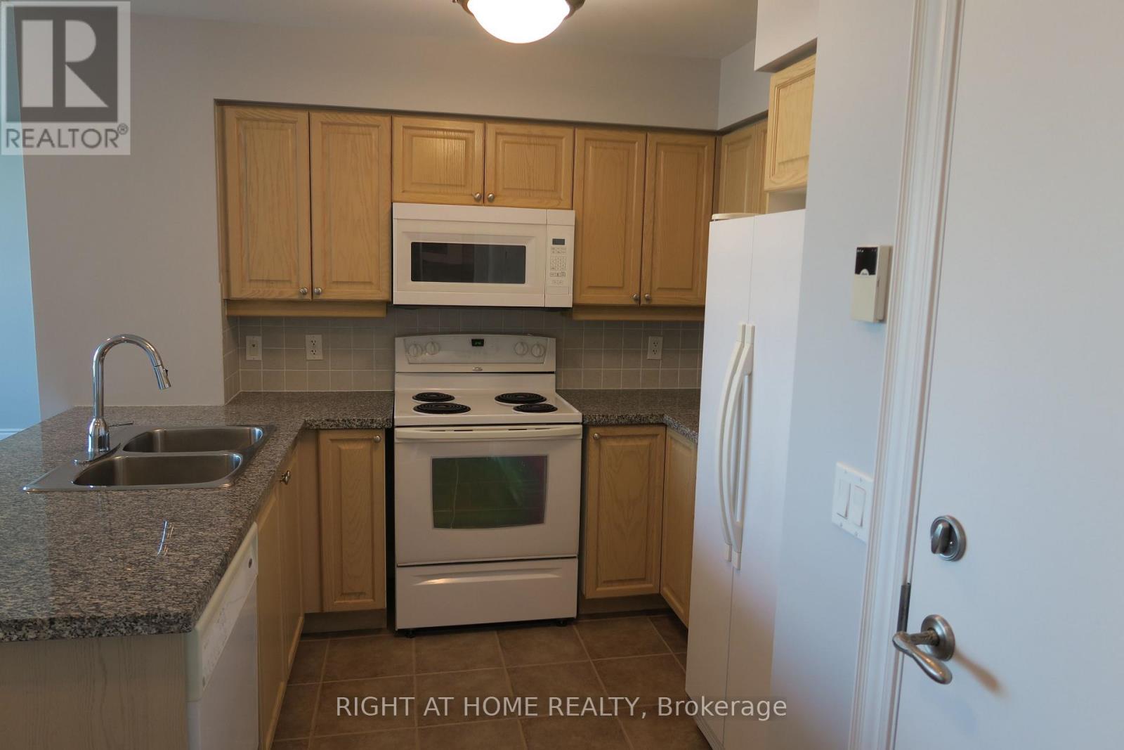 #1505 15 GREENVIEW AVENUE - 20