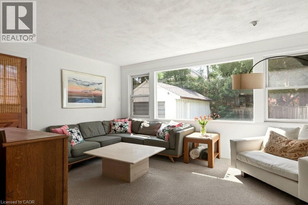 66 EDGEMONT Street S - 25