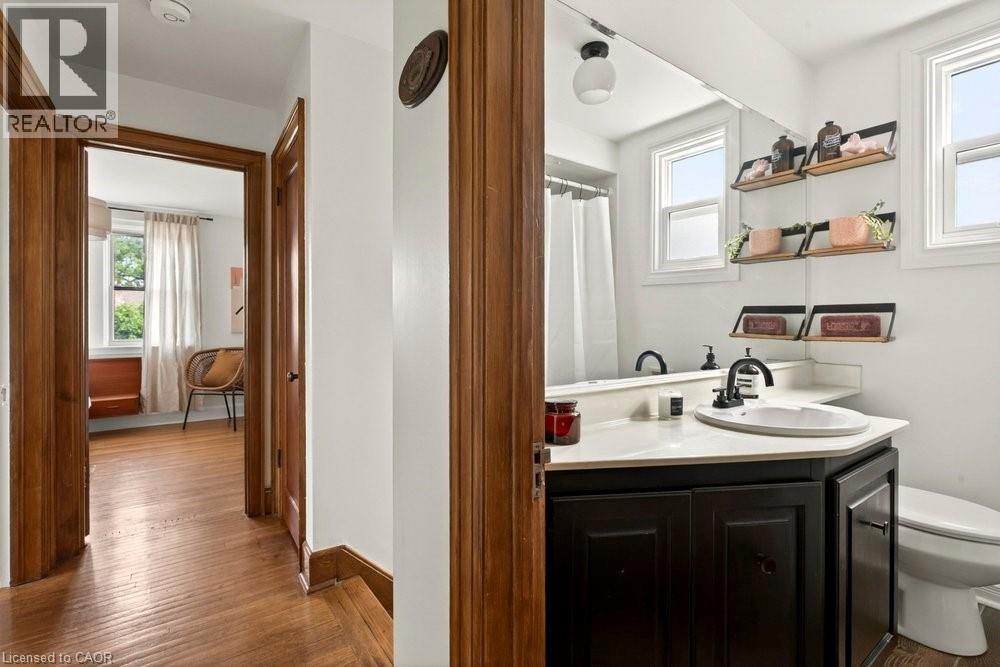 66 EDGEMONT Street S - 38