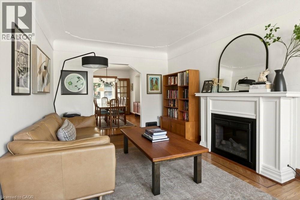 66 EDGEMONT Street S - 11