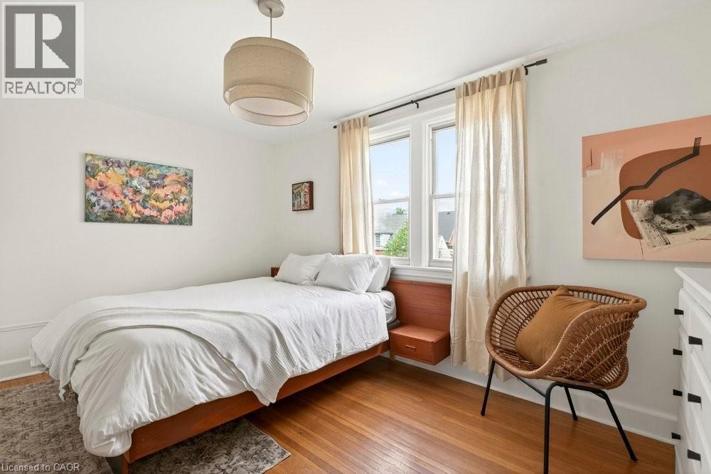66 EDGEMONT Street S - 30