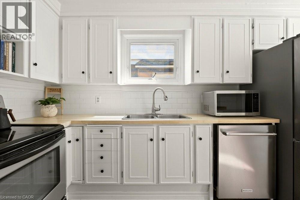 66 EDGEMONT Street S - 20