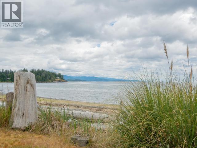 10219 DOUGLAS BAY ROAD, Powell River