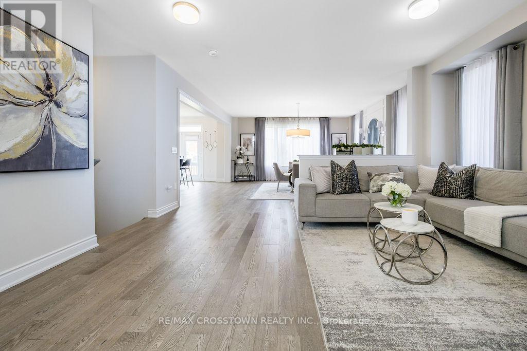 1376 LAWSON STREET - 11