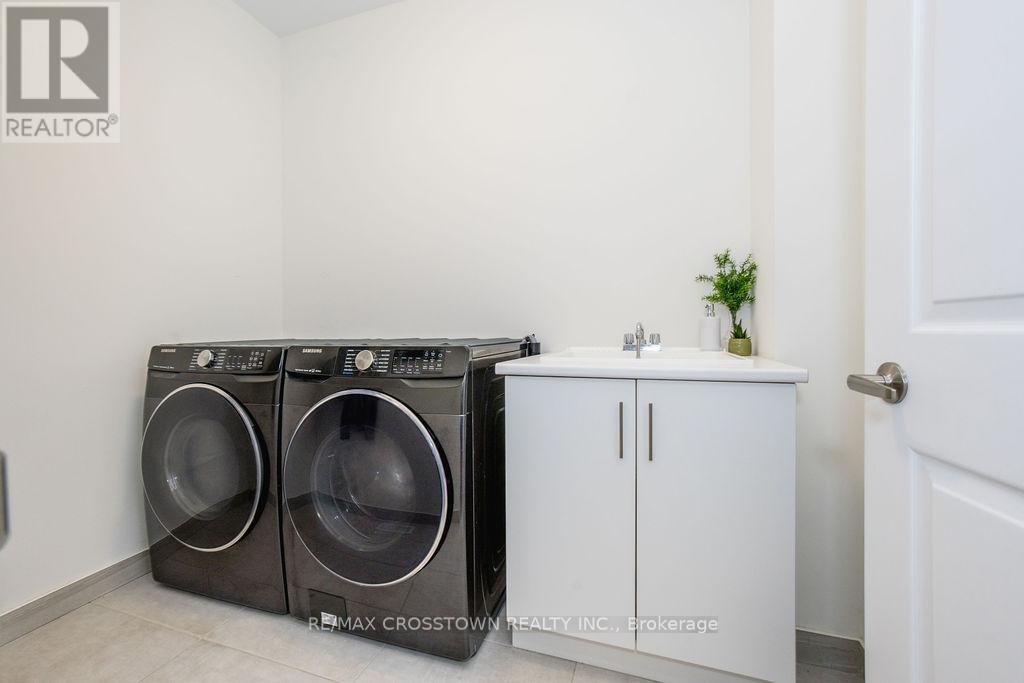 1376 LAWSON STREET - 40