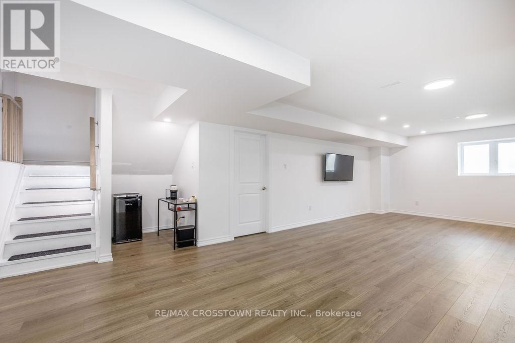 1376 LAWSON STREET - 42