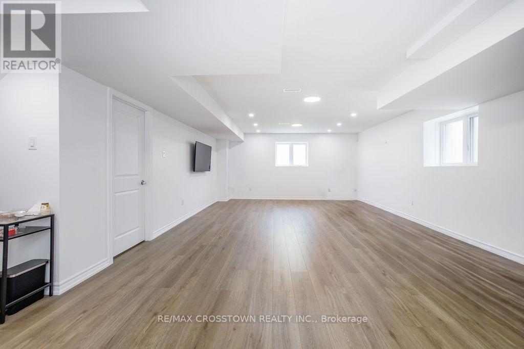 1376 LAWSON STREET - 44
