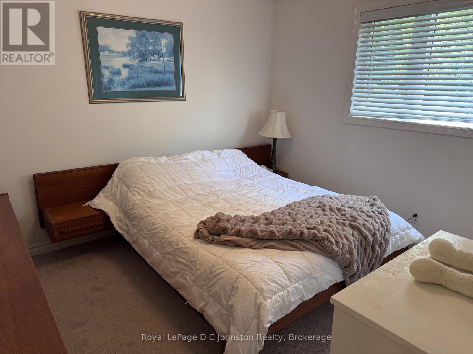 373 CARLISLE STREET - 12