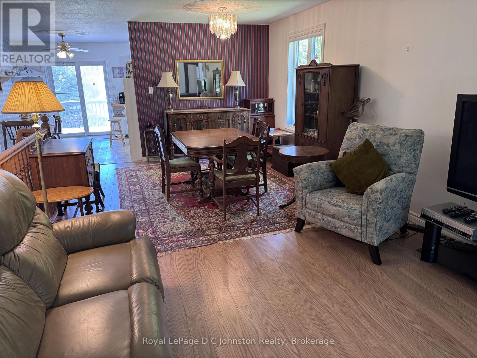 373 CARLISLE STREET - 6