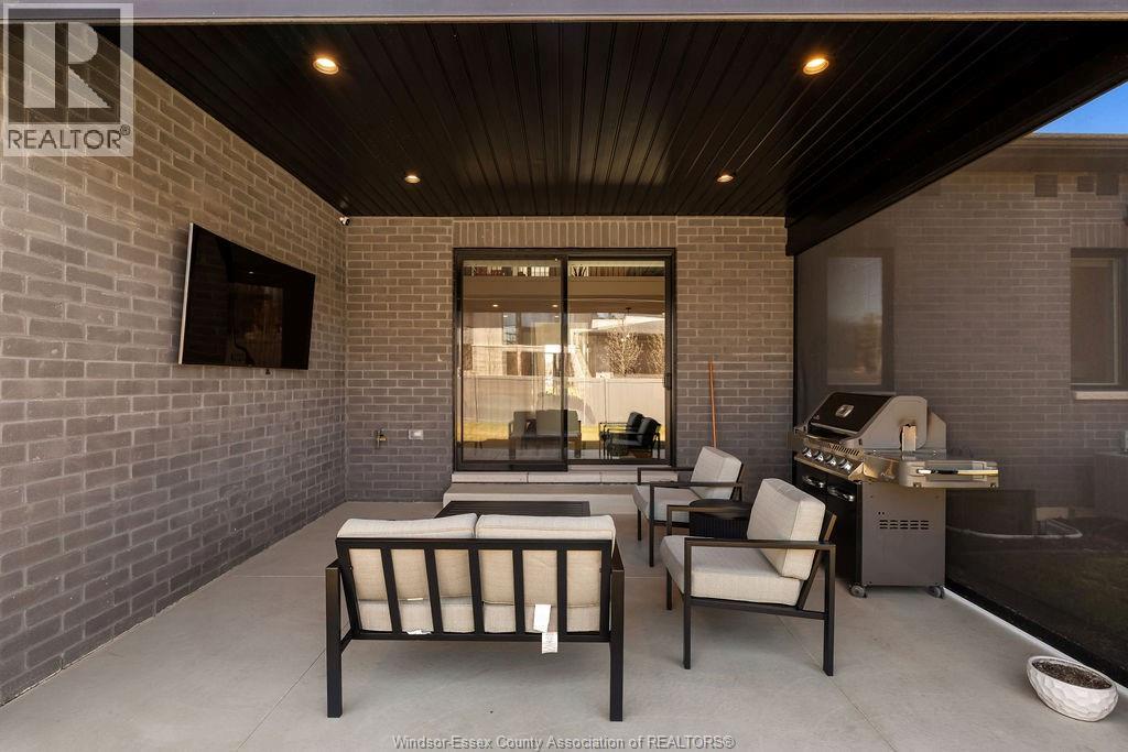 324 JORDAN LANE - 26