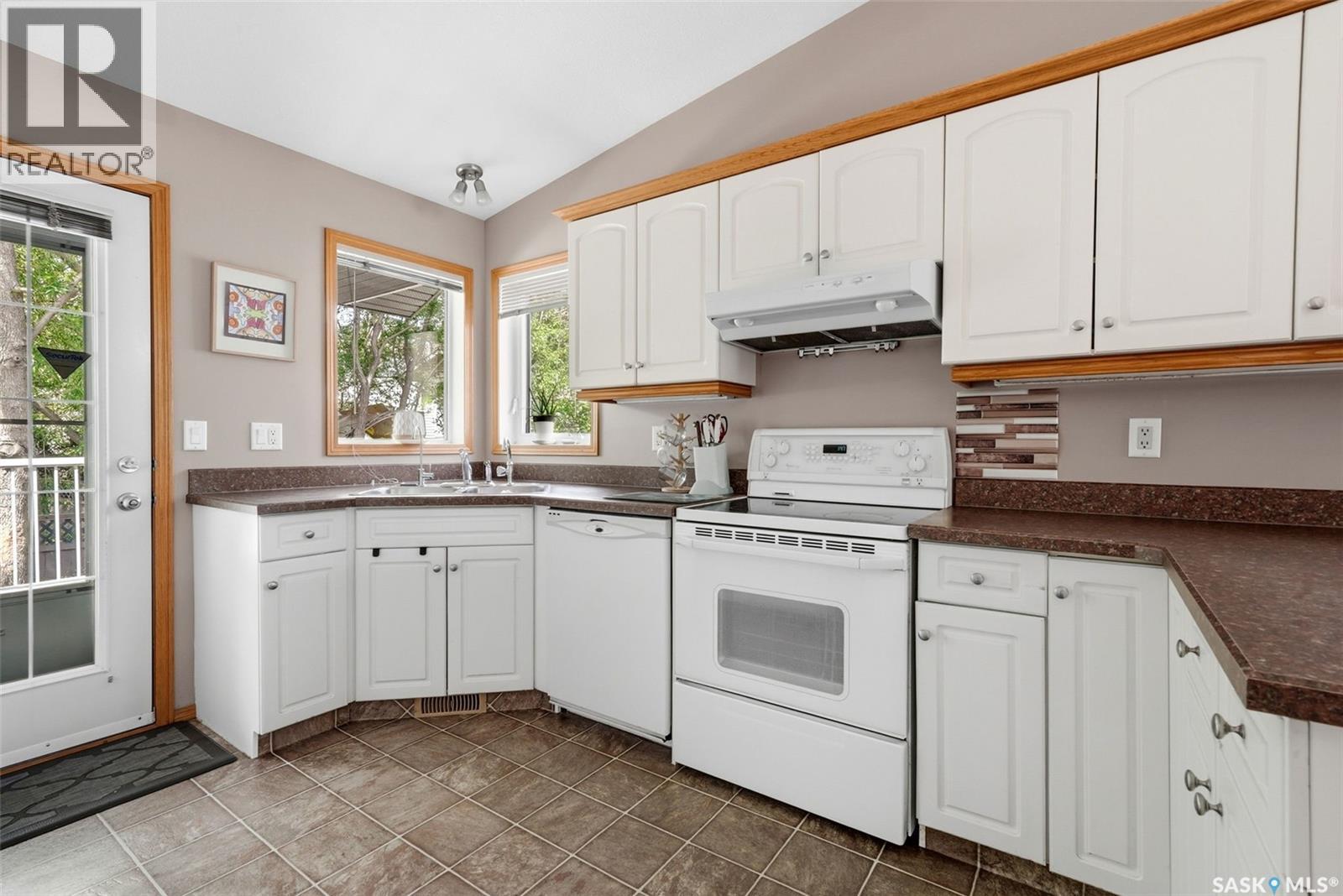5022 Boswell CRESCENT — photo 10