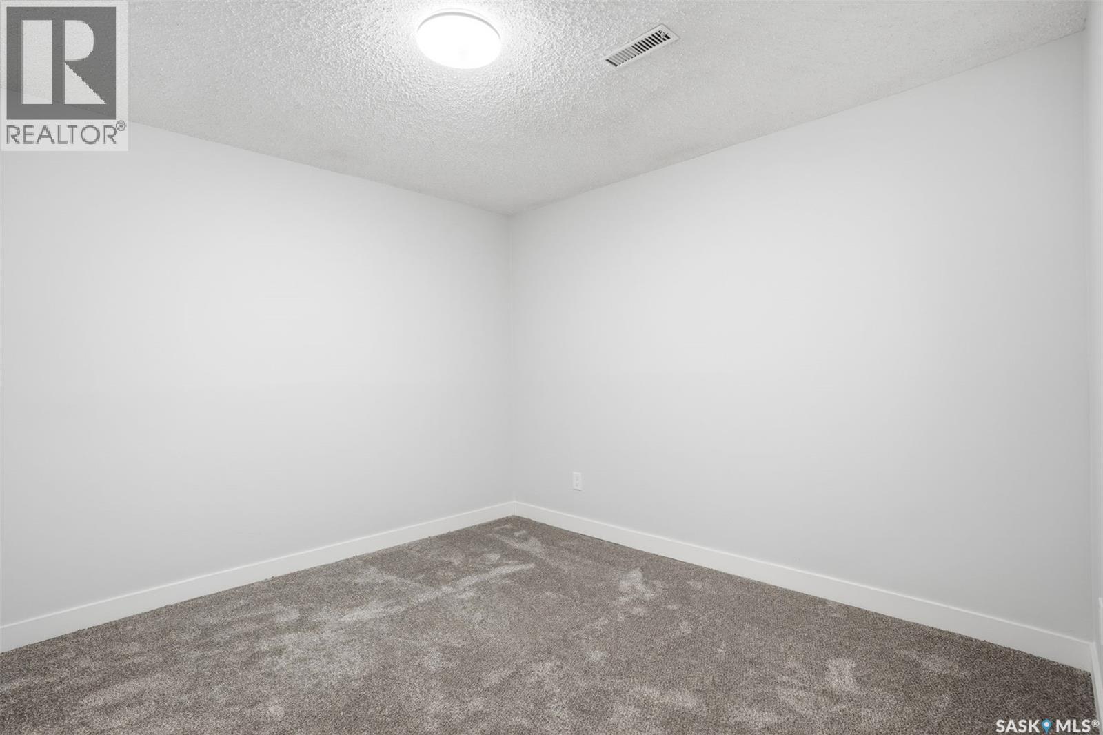 102 Dore CRESCENT — photo 22