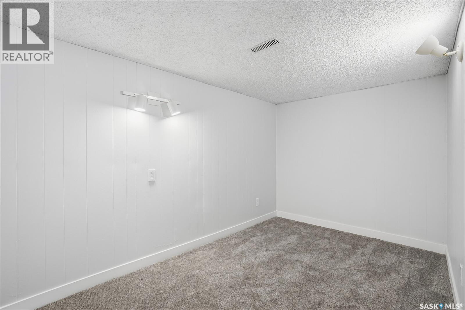 102 Dore CRESCENT — photo 25