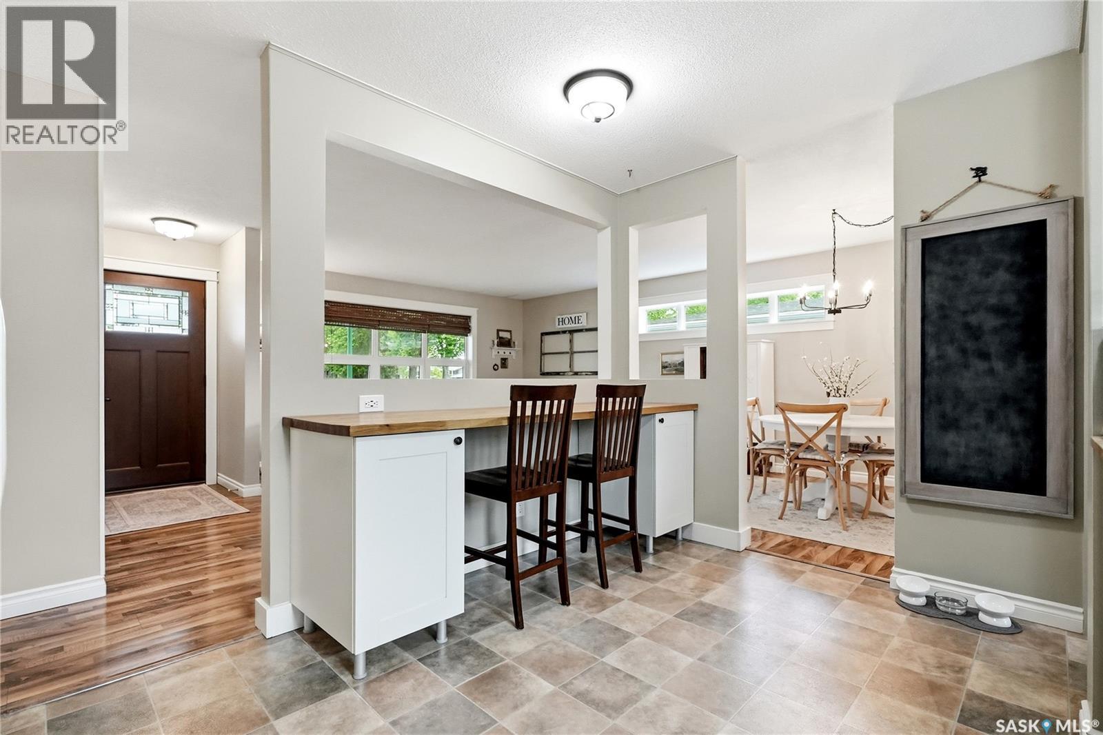 328 Carleton DRIVE — photo 10